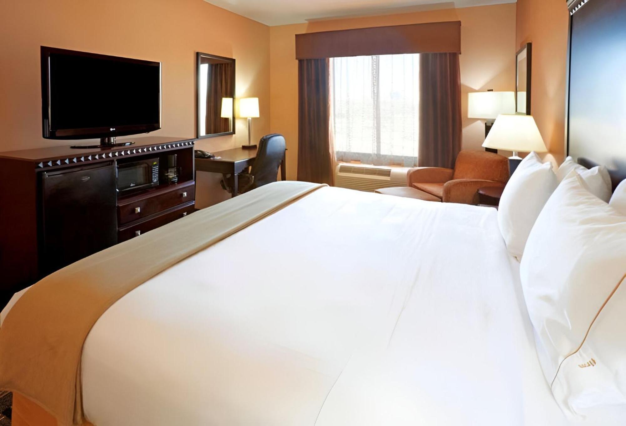 Comfort Inn & Suites Dallas Medical-Market Center Luaran gambar