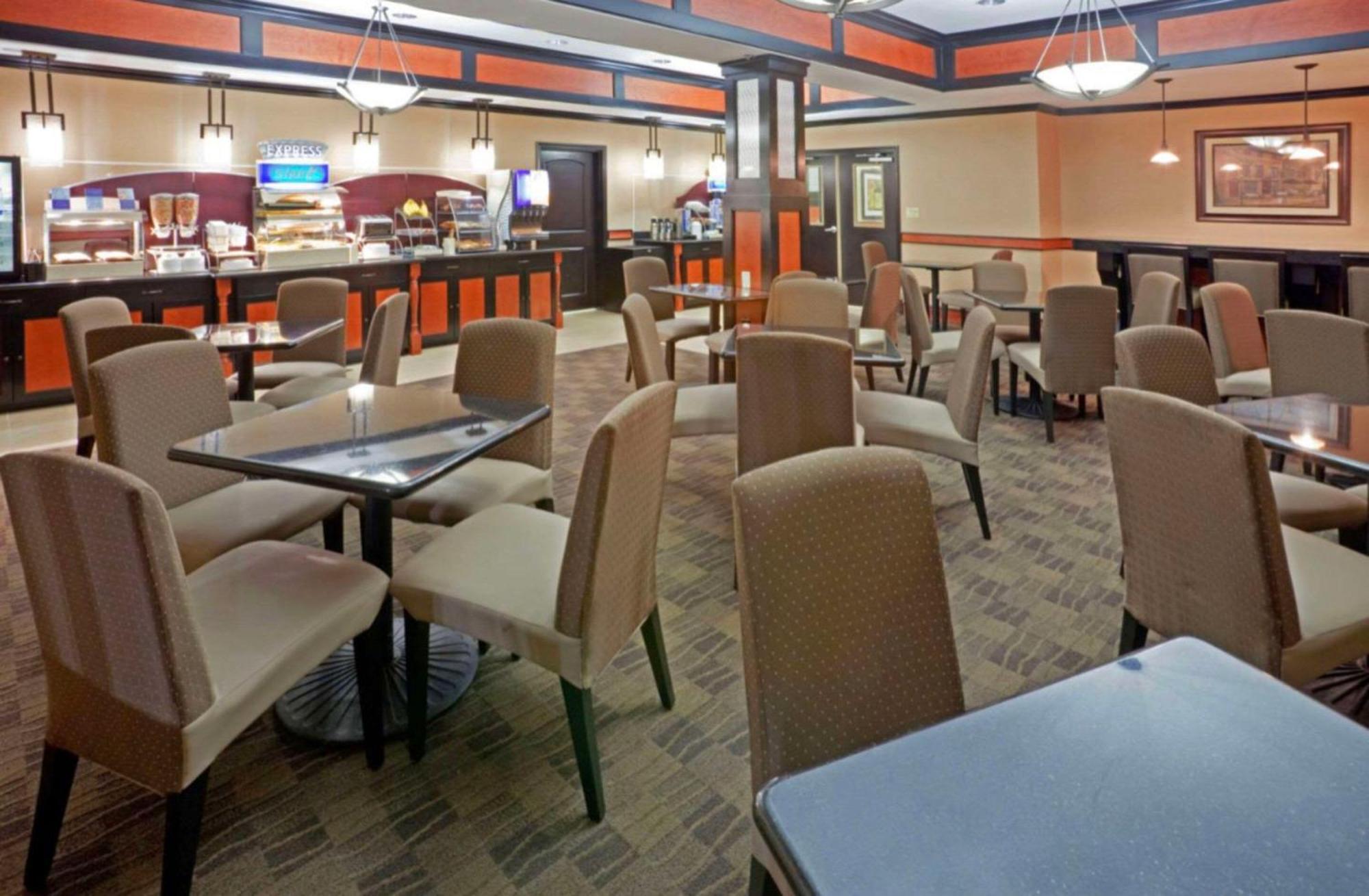 Comfort Inn & Suites Dallas Medical-Market Center Luaran gambar