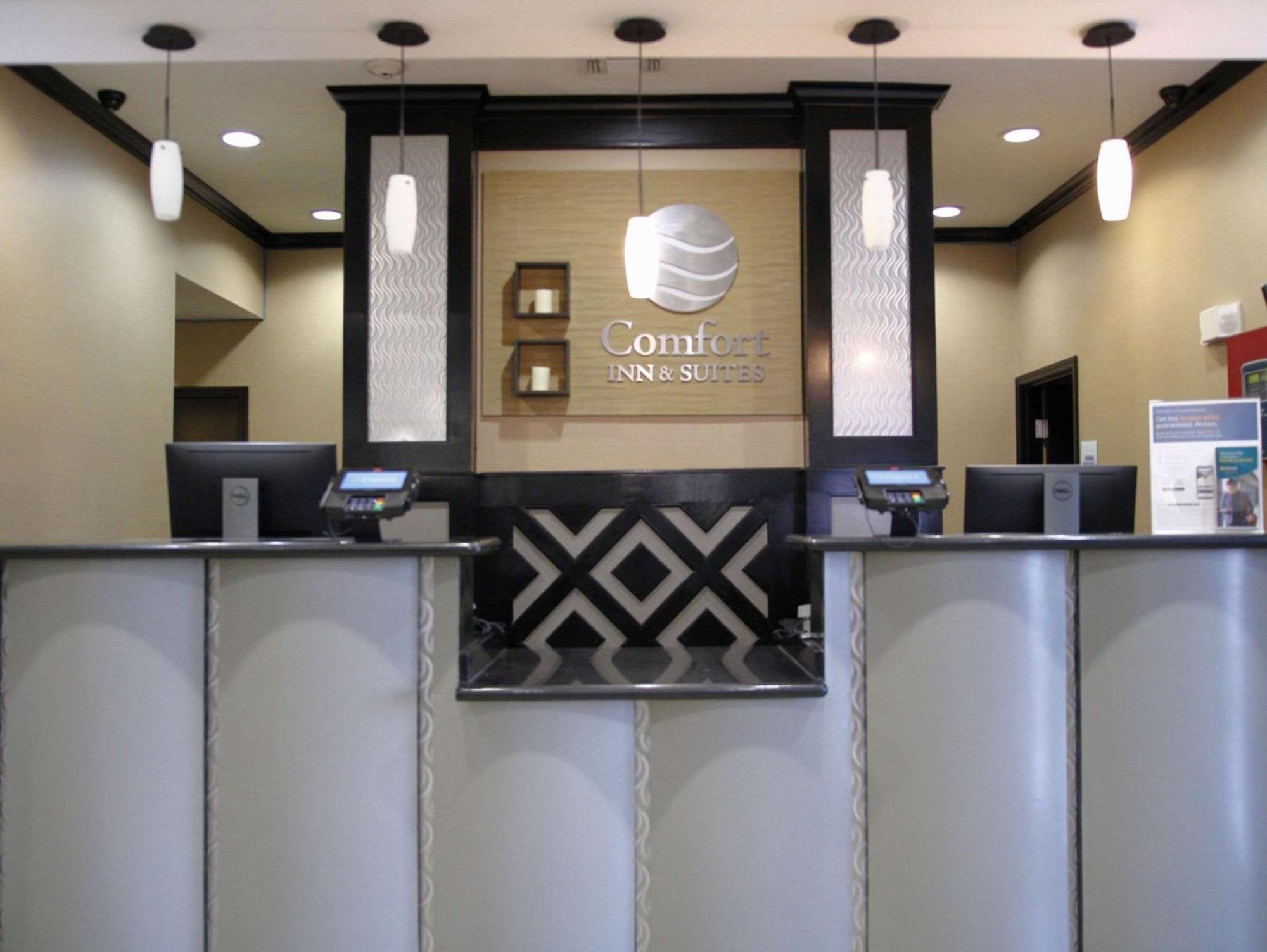 Comfort Inn & Suites Dallas Medical-Market Center Luaran gambar